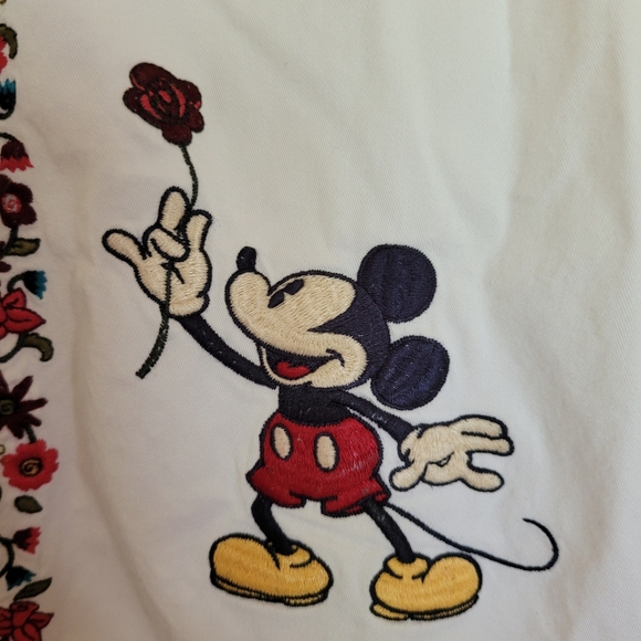 Vintage Disney Minny and Mickey Embroidered Button Down - Picture 13 of 15
